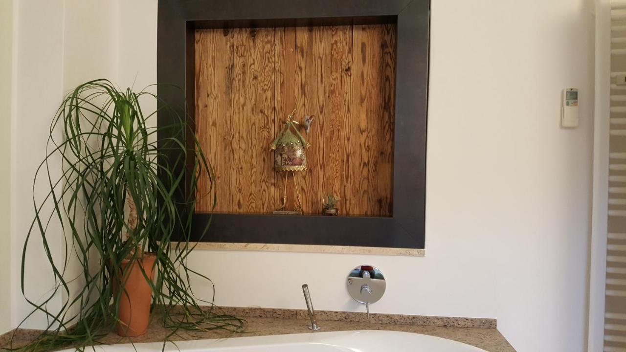 Viadolcevita - Gruene Gaestewohnung Лана Екстериор снимка